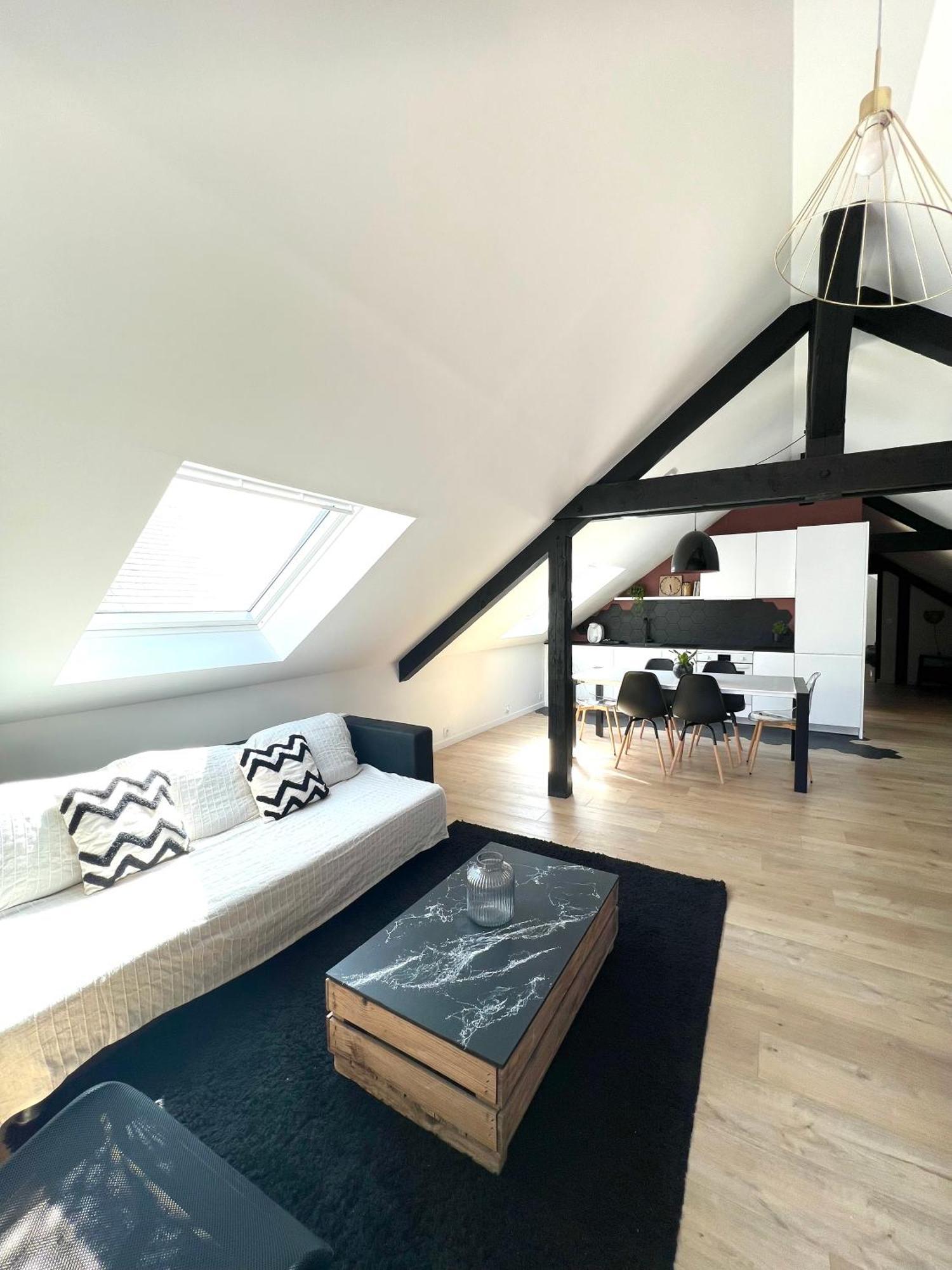 Appartement Spacieux Et Lumineux Proche Du Centre Historique Dol-de-Bretagne Zewnętrze zdjęcie